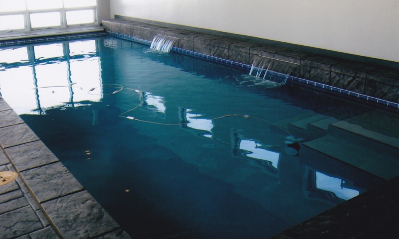 Indoor Pool with water features