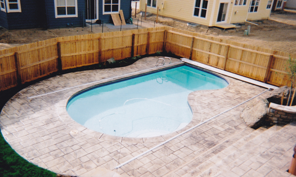 Irregular shaped Pool with automatic cover
